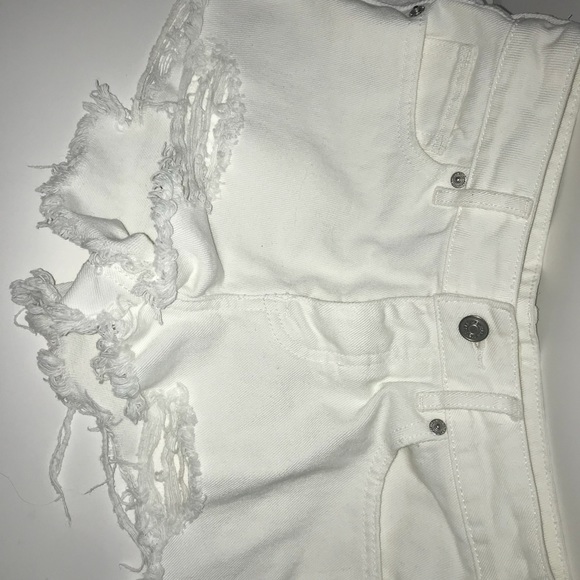 White jean shorts - Picture 2 of 3